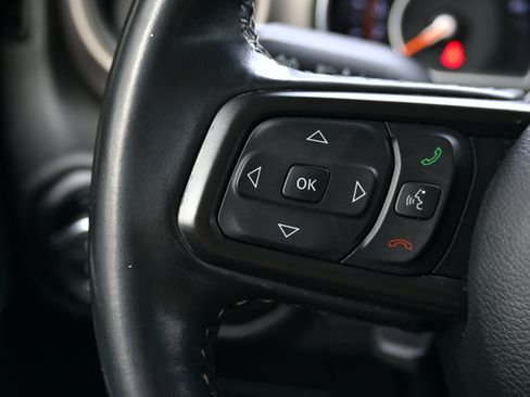 Used 2021 Jeep Gladiator Sport image 14