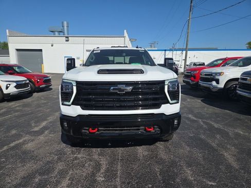 New 2026 Chevrolet Silverado 3500 LT w/ Trail Boss Package AWD/4WD image 2