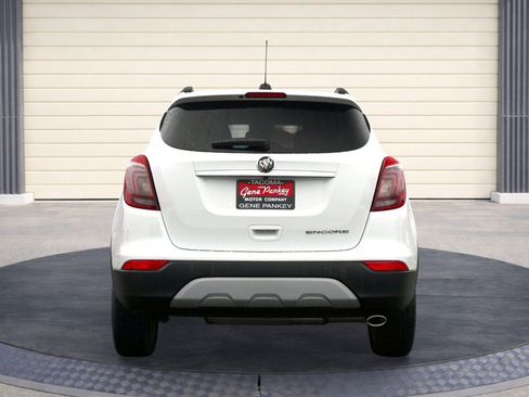 Used 2021 Buick Encore Preferred image 6