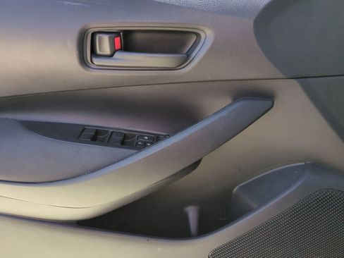 Used 2023 Toyota Corolla LE FWD image 11
