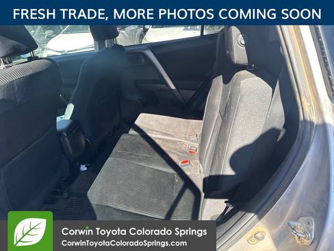 Used 2016 Toyota RAV4 LE AWD/4WD image 9