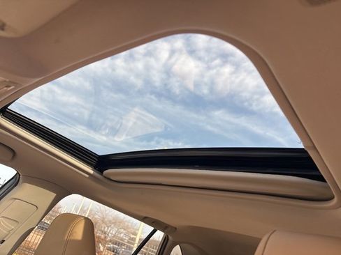 Certified 2024 Toyota RAV4 XLE Premium image 10