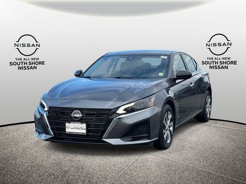Used 2025 Nissan Altima 2.5 S FWD image 4