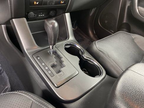 Used 2011 Kia Sorento SX image 30
