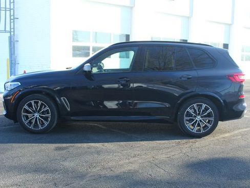 Used 2021 BMW X5 M50i w/ Executive Package image 5
