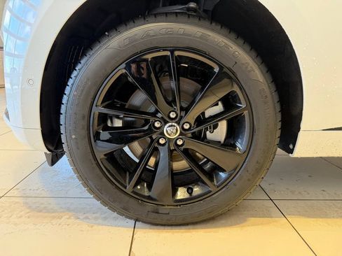 New 2026 Jaguar F-PACE R-Dynamic S AWD/4WD image 7