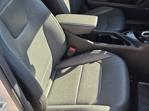 Used 2023 Kia Niro Wave image 19