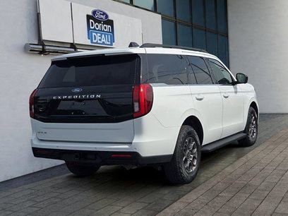 Used 2025 Ford Expedition Active
