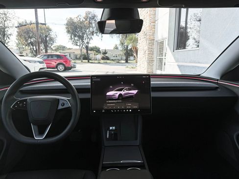 Used 2025 Tesla Model 3 Long Range image 25