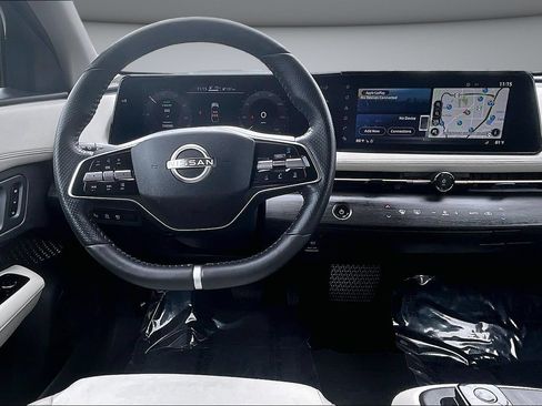 Used 2023 Nissan Ariya FWD image 8