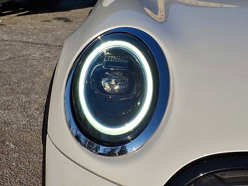 Certified 2024 MINI Cooper S image 9