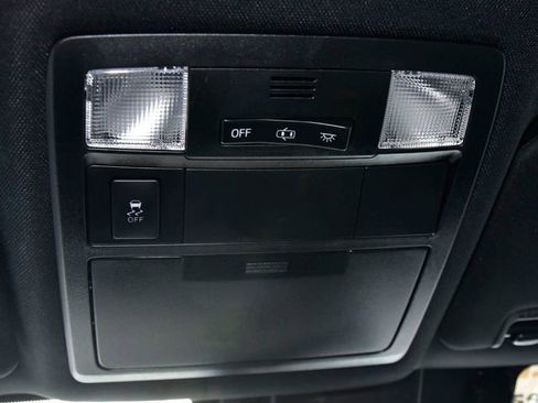 Used 2018 Toyota Tacoma TRD Sport image 23