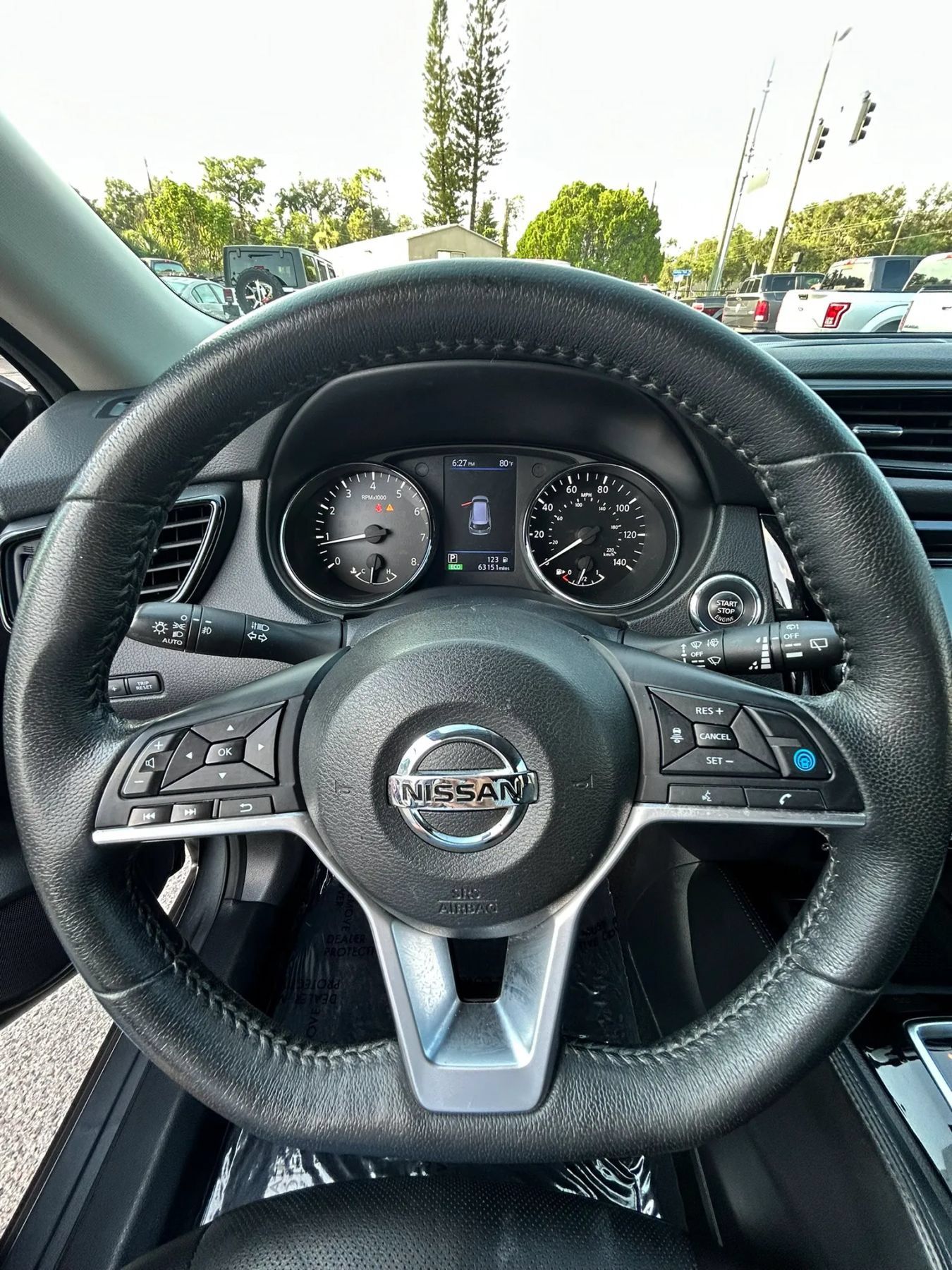 Used 2020 Nissan Rogue SL w/ Premium Package FWD image 12