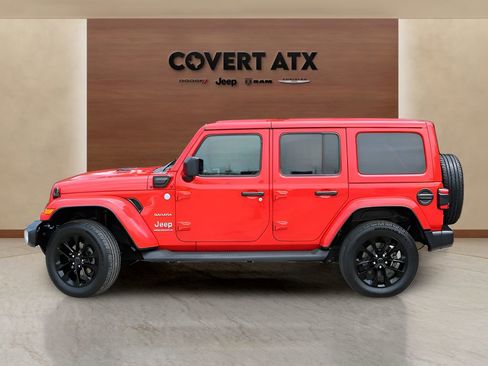 Used 2024 Jeep Wrangler Unlimited Sahara AWD/4WD image 2