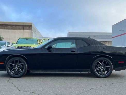 Used 2021 Dodge Challenger SXT w/ Blacktop Package image 8