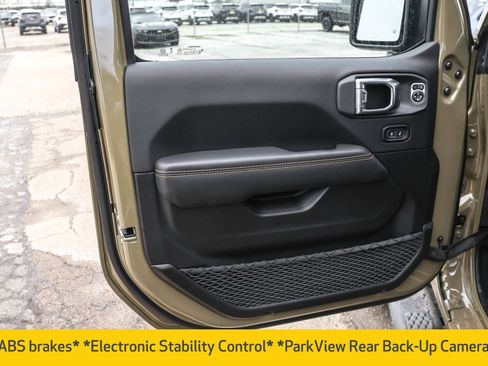 New 2026 Jeep Gladiator Sport image 11