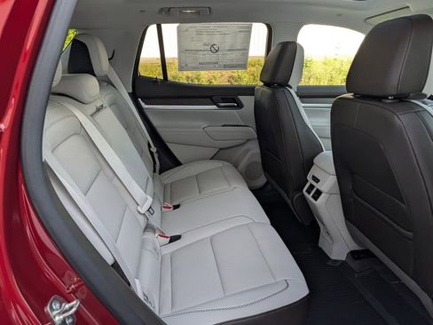 New 2026 GMC Terrain Denali w/ LPO, Floor Liner Package AWD/4WD image 29