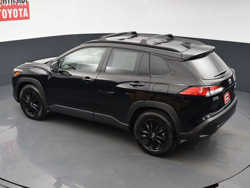 Used 2024 Toyota Corolla Cross LE image 19