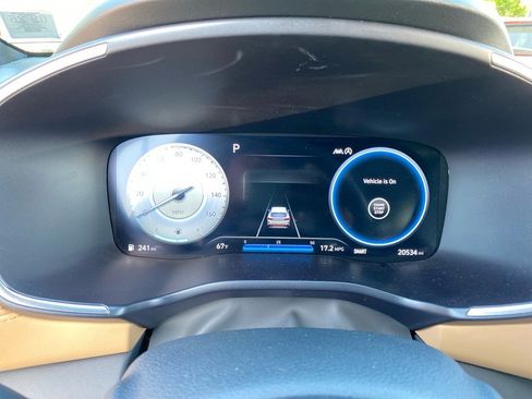 Used 2023 Hyundai Santa Fe Calligraphy image 19