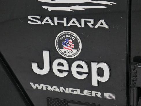 Used 2023 Jeep Wrangler Sahara w/ Cold Weather Group image 40