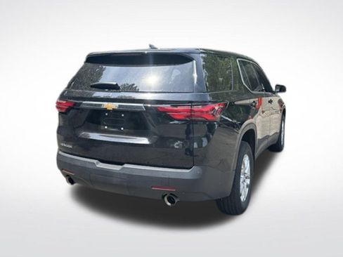 Used 2023 Chevrolet Traverse LS w/ Safety Package FWD image 6