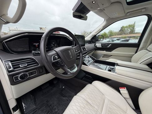 Used 2018 Lincoln Navigator Black Label AWD/4WD image 11