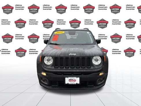 Used 2018 Jeep Renegade Latitude w/ Safety & Security Group image 10
