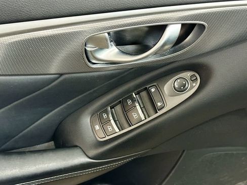 Used 2015 INFINITI Q50 Premium w/ Navigation Package AWD/4WD image 19