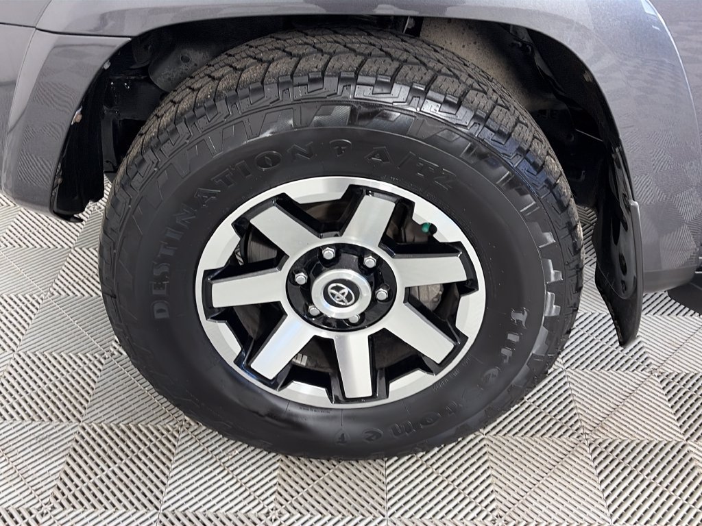 Used 2020 Toyota 4Runner TRD Off-Road Premium w/ Moonroof Package AWD/4WD image 8