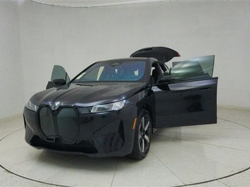 Used 2026 BMW iX xDrive45 image 68