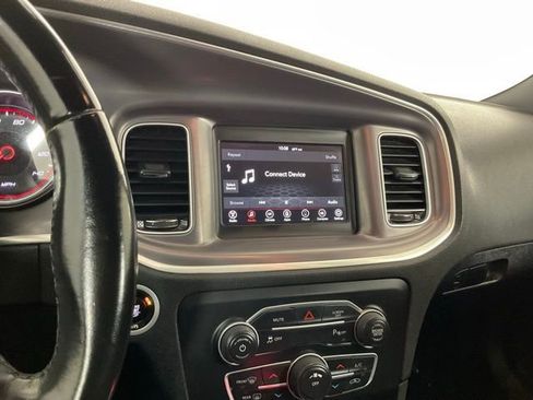 Used 2022 Dodge Charger SXT RWD image 22
