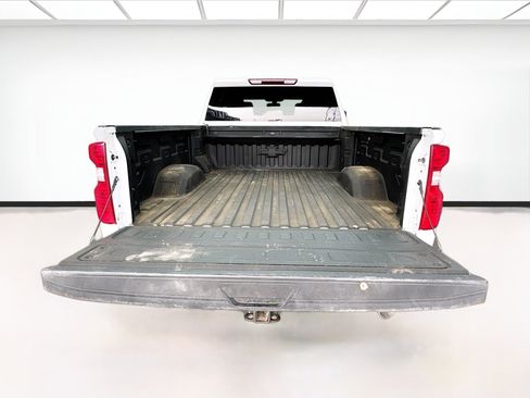 Used 2023 Chevrolet Silverado 2500 LT w/ Convenience Package image 17