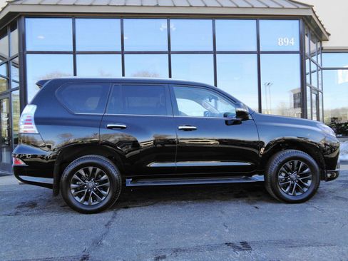 Used 2021 Lexus GX 460 Premium w/ Premium Package image 4