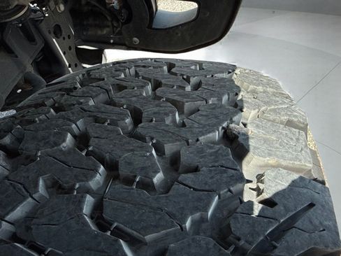 Used 2021 Jeep Wrangler Unlimited Rubicon AWD/4WD image 32