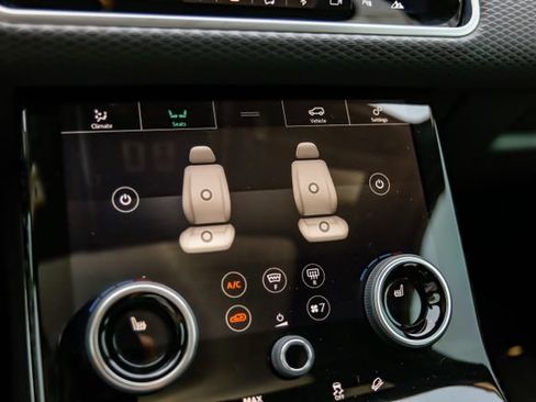 Used 2020 Land Rover Range Rover Velar R-Dynamic S AWD/4WD image 32