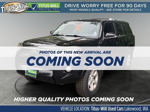 Used 2017 Toyota 4Runner SR5 Premium AWD/4WD image 2