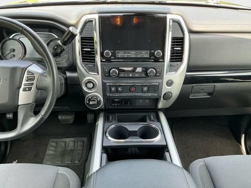 Used 2021 Nissan Titan SV w/ SV Convenience Package AWD/4WD image 12