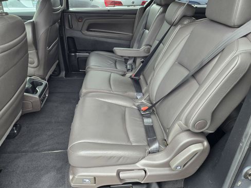 Used 2019 Honda Odyssey Touring image 12