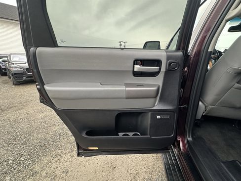 Used 2015 Toyota Sequoia Limited AWD/4WD image 20