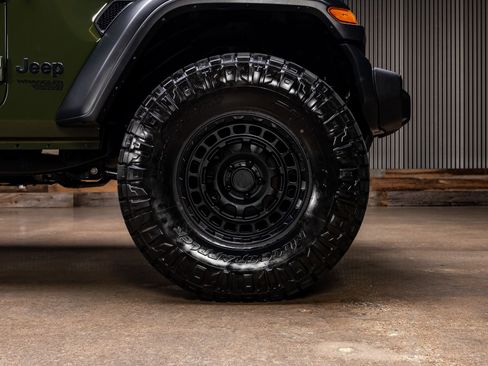 Used 2021 Jeep Wrangler Unlimited Sport AWD/4WD image 12