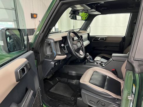 Used 2024 Ford Bronco Wildtrak AWD/4WD image 7