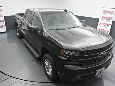 Used 2021 Chevrolet Silverado 1500 RST image 22