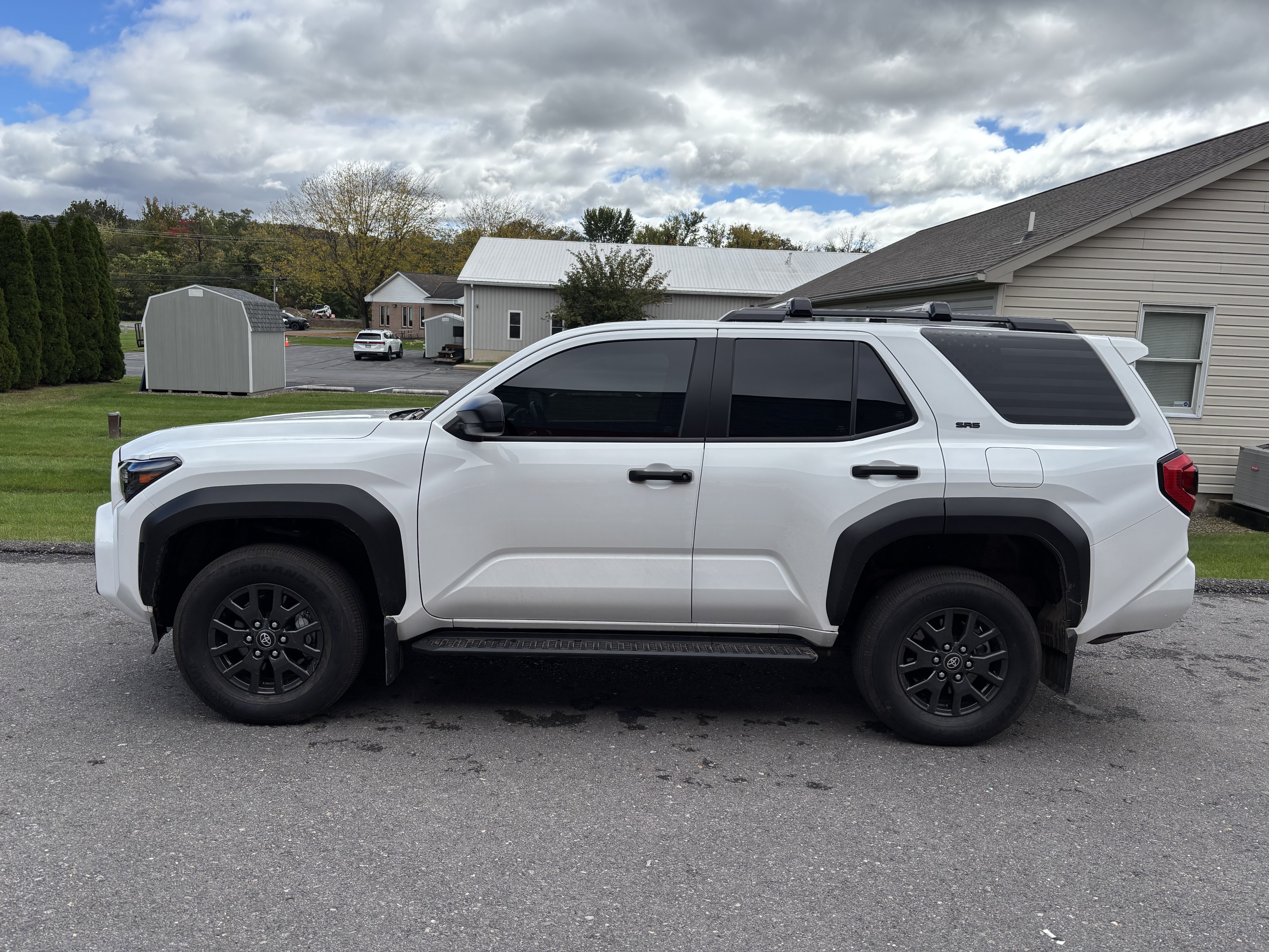 Used 2025 Toyota 4Runner SR5 AWD/4WD image 7