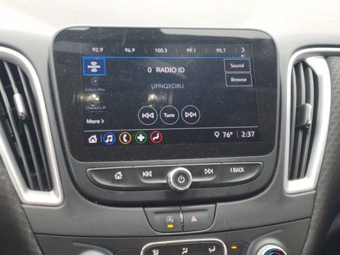 Used 2022 Chevrolet Malibu LT image 23