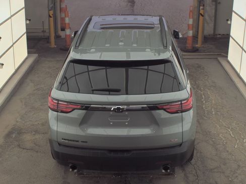 Used 2024 Chevrolet Traverse RS image 10