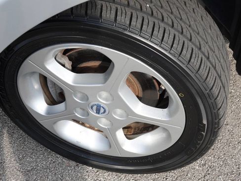 Used 2011 Nissan Leaf SL FWD image 10