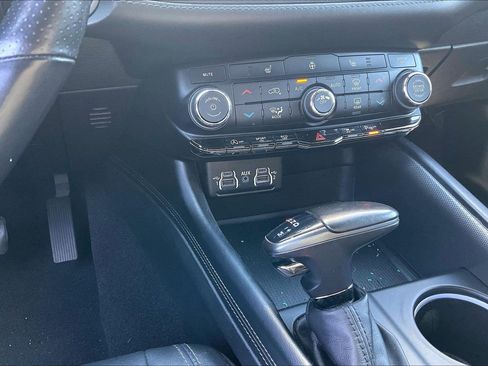 Used 2022 Dodge Durango GT AWD/4WD image 39