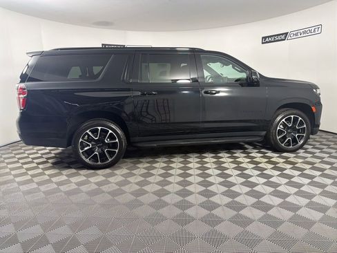 Used 2023 Chevrolet Suburban RST w/ Luxury Package image 6