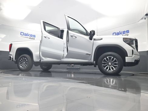 Used 2022 GMC Sierra 1500 AT4 w/ AT4 Premium Package AWD/4WD image 64