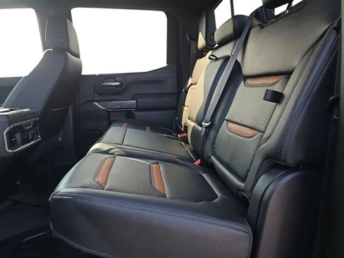 Used 2019 GMC Sierra 1500 AT4 w/ AT4 Premium Package AWD/4WD image 16